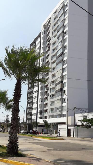 Stylish New With Stunning Ocean View Near Miraflores